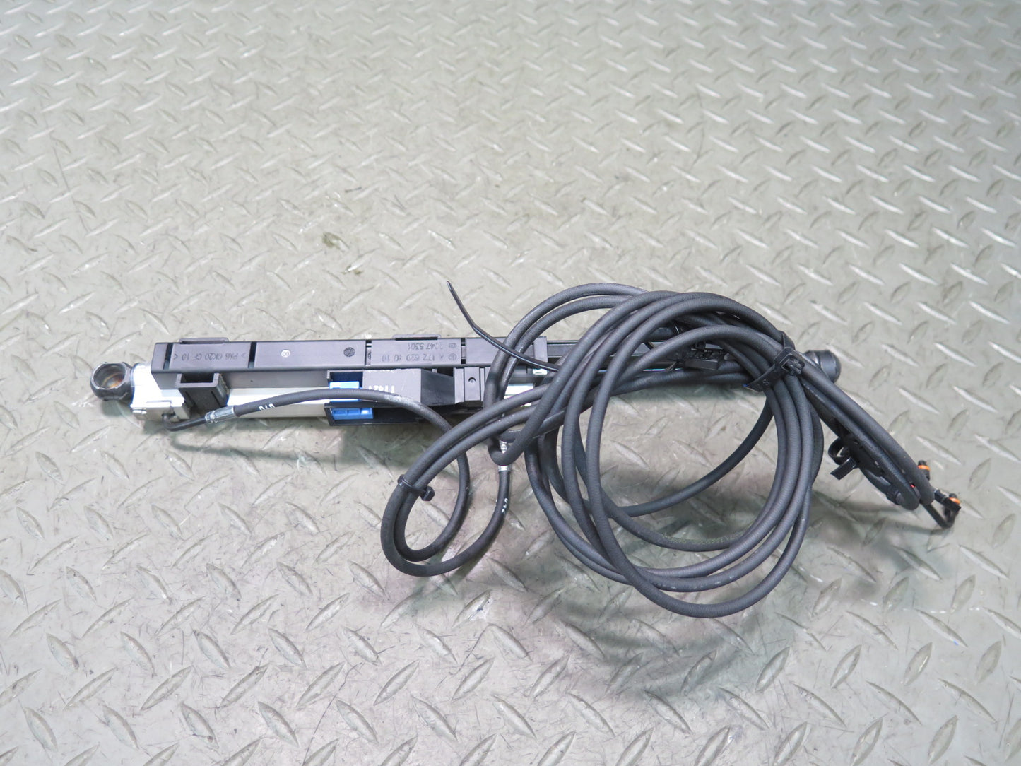 2012-2020 Mercedes R172 SLK SLC Convertible Roof TOP Right Trunk Lid Cylinder