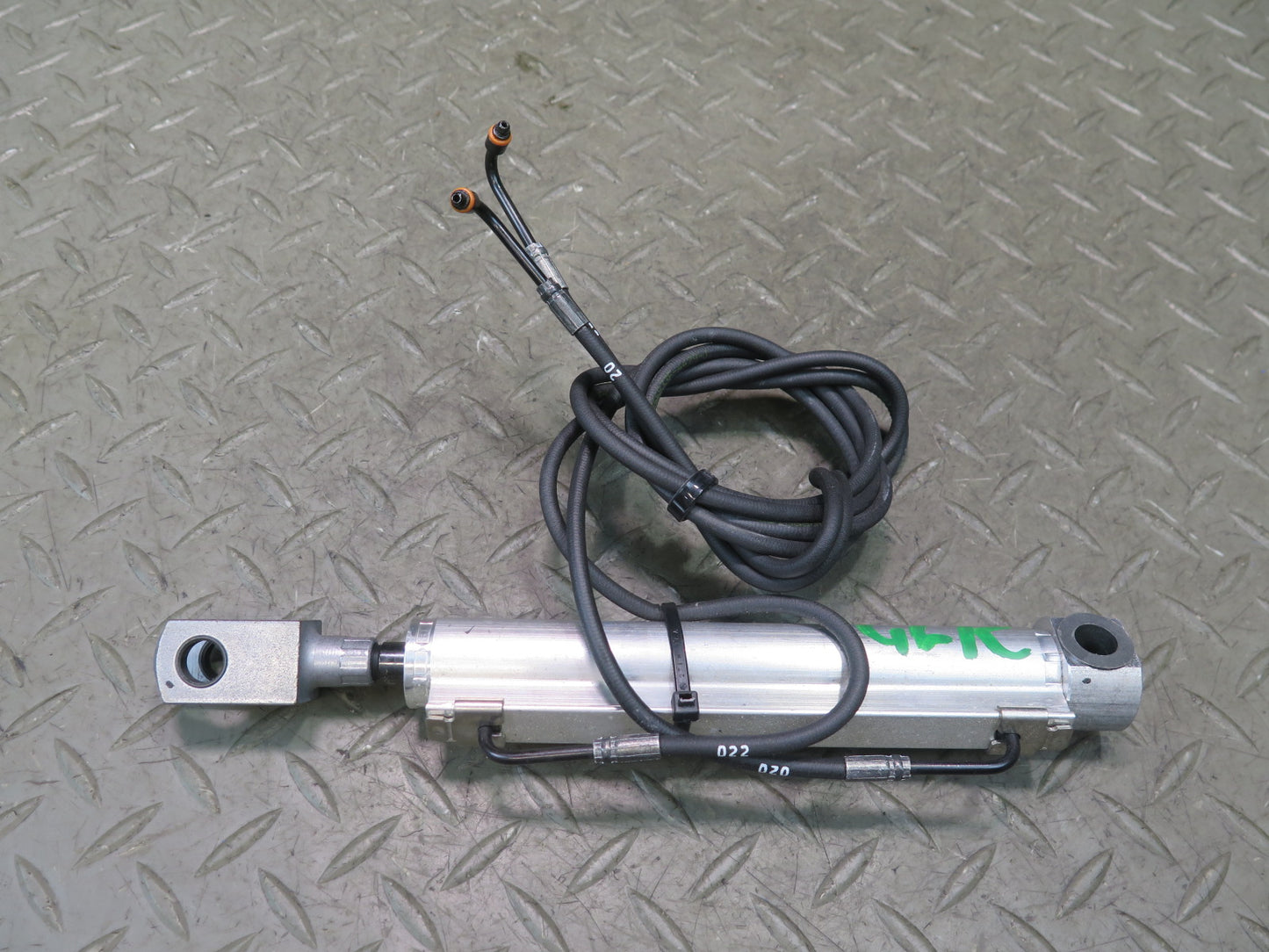 2012-2020 Mercedes R172 SLK SLC Convertible TOP Right Roof Hydraulic Cylinder