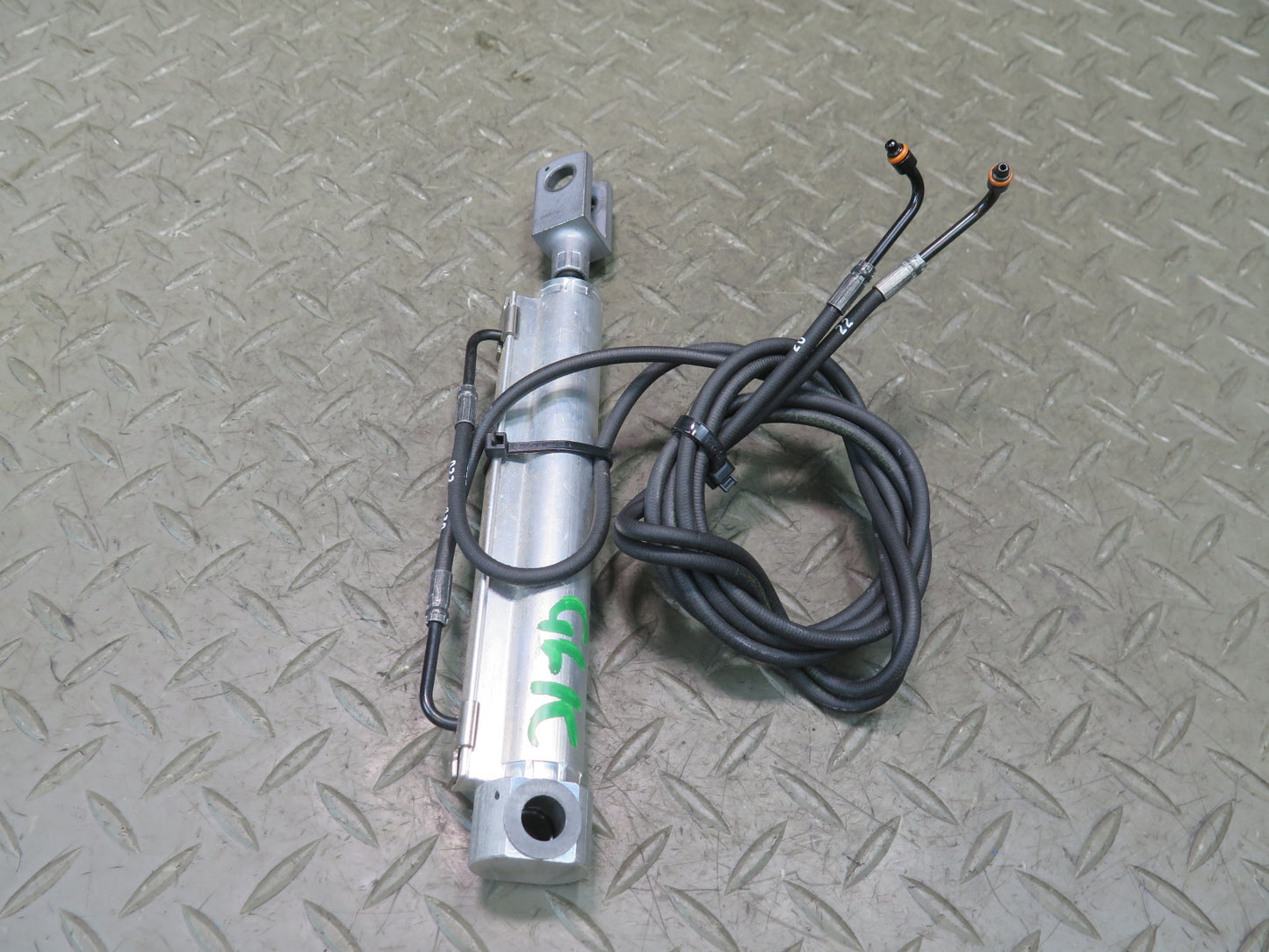 2012-2020 Mercedes R172 SLK SLC Convertible TOP Right Roof Hydraulic Cylinder