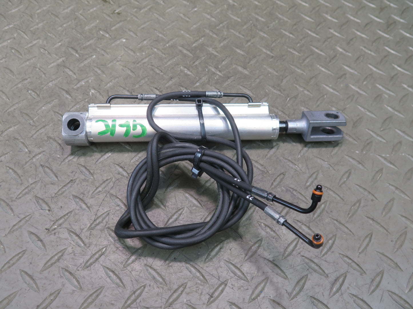 2012-2020 Mercedes R172 SLK SLC Convertible TOP Right Roof Hydraulic Cylinder