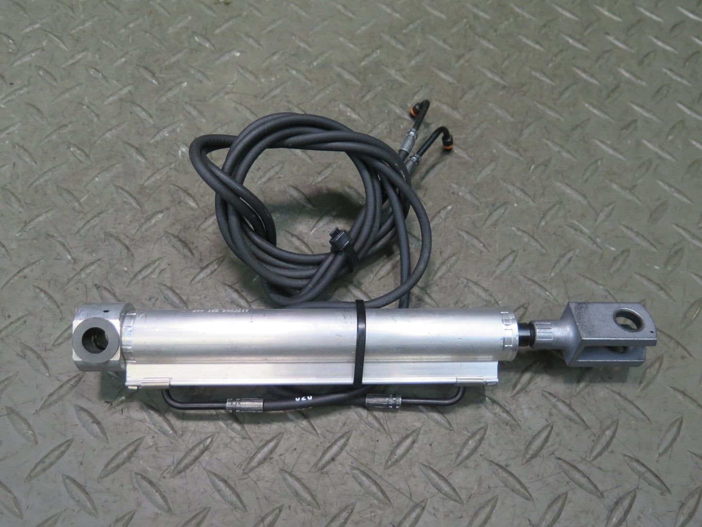 2012-2020 Mercedes R172 SLK SLC Convertible TOP Right Roof Hydraulic Cylinder