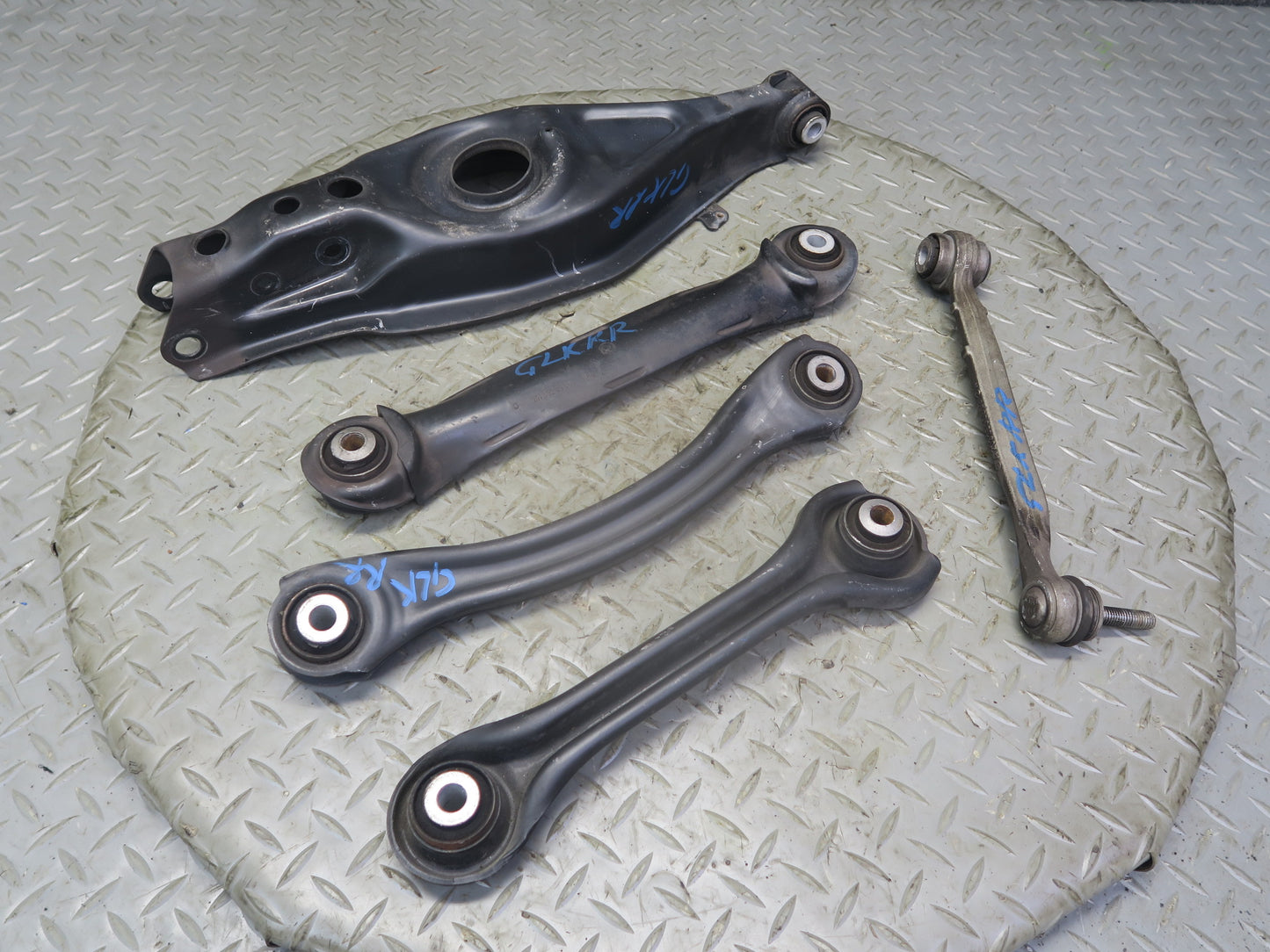 2012-2020 Mercedes R172 SLK SLC RWD Rear Right Side Suspension Control Arm Set