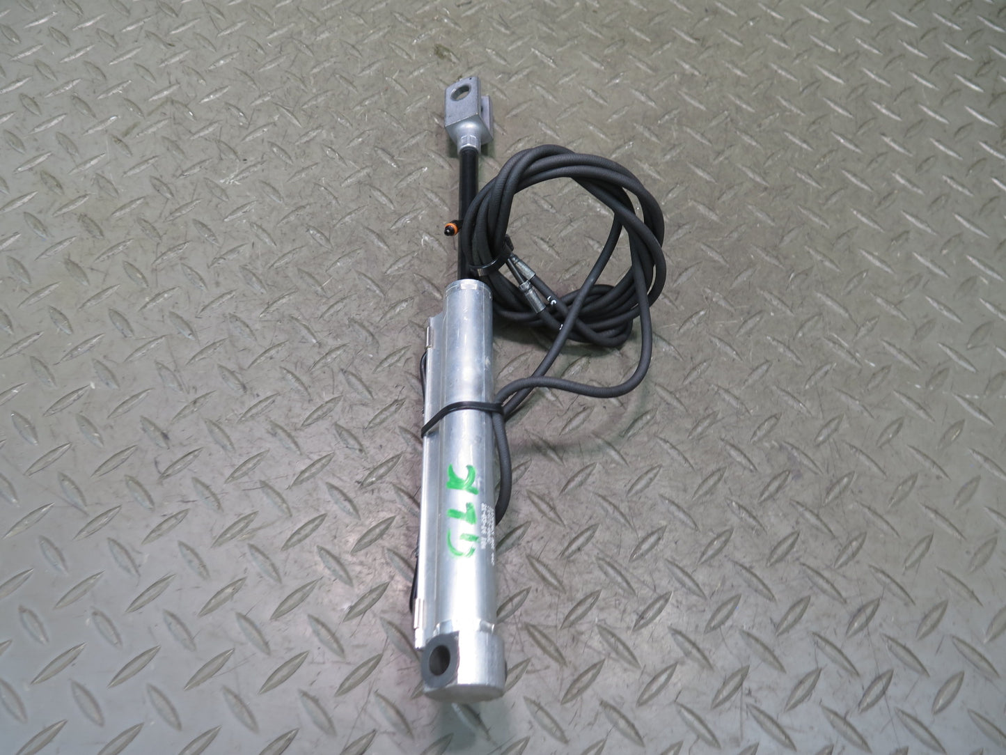 2012-2020 Mercedes R172 SLK SLC Convertible TOP Left Roof Hydraulic Cylinder