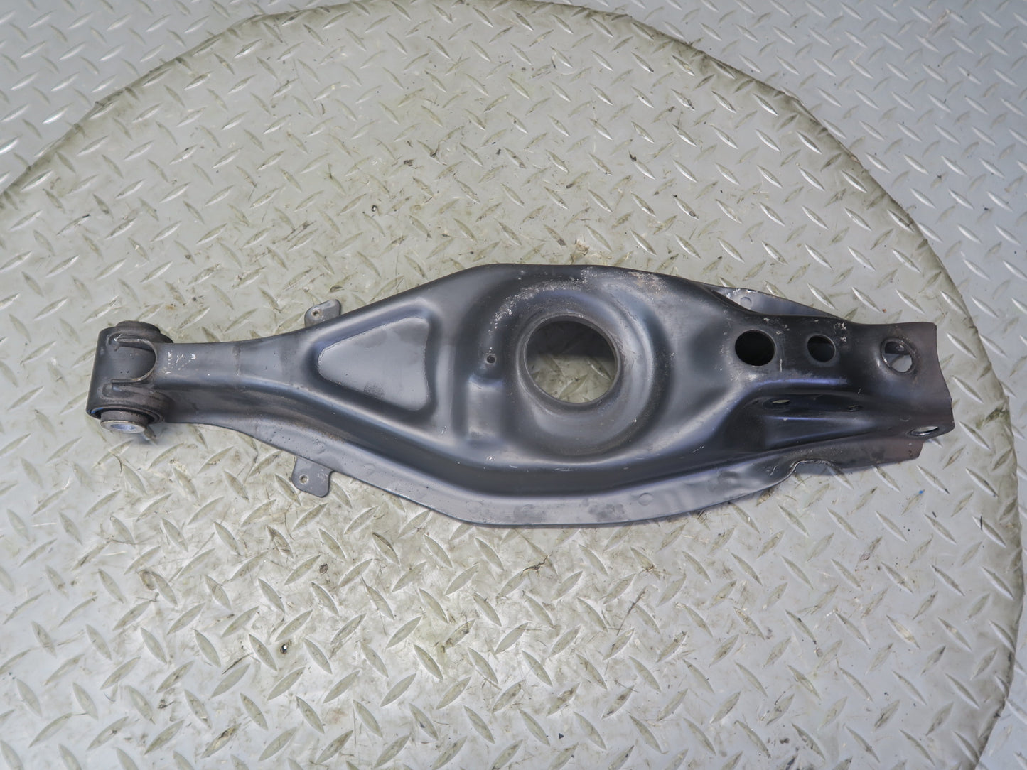 2012-2020 Mercedes R172 SLK SLC RWD Rear Right Side Suspension Control Arm Set