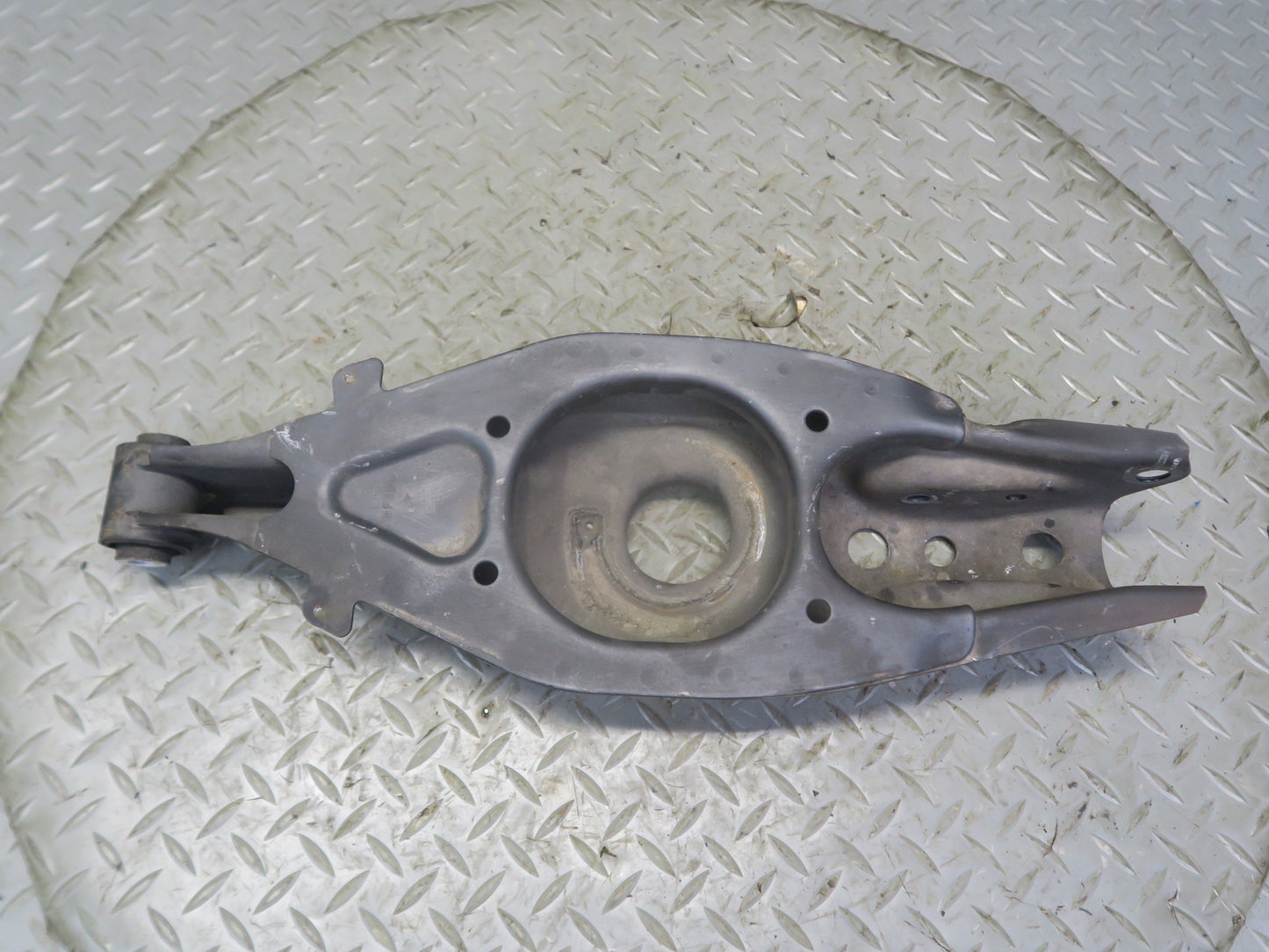 2012-2020 Mercedes R172 SLK SLC RWD Rear Right Side Suspension Control Arm Set