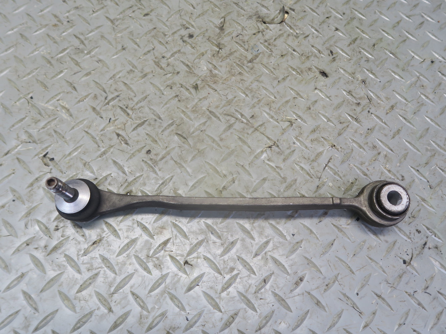 2012-2020 Mercedes R172 SLK SLC RWD Rear Right Side Suspension Control Arm Set