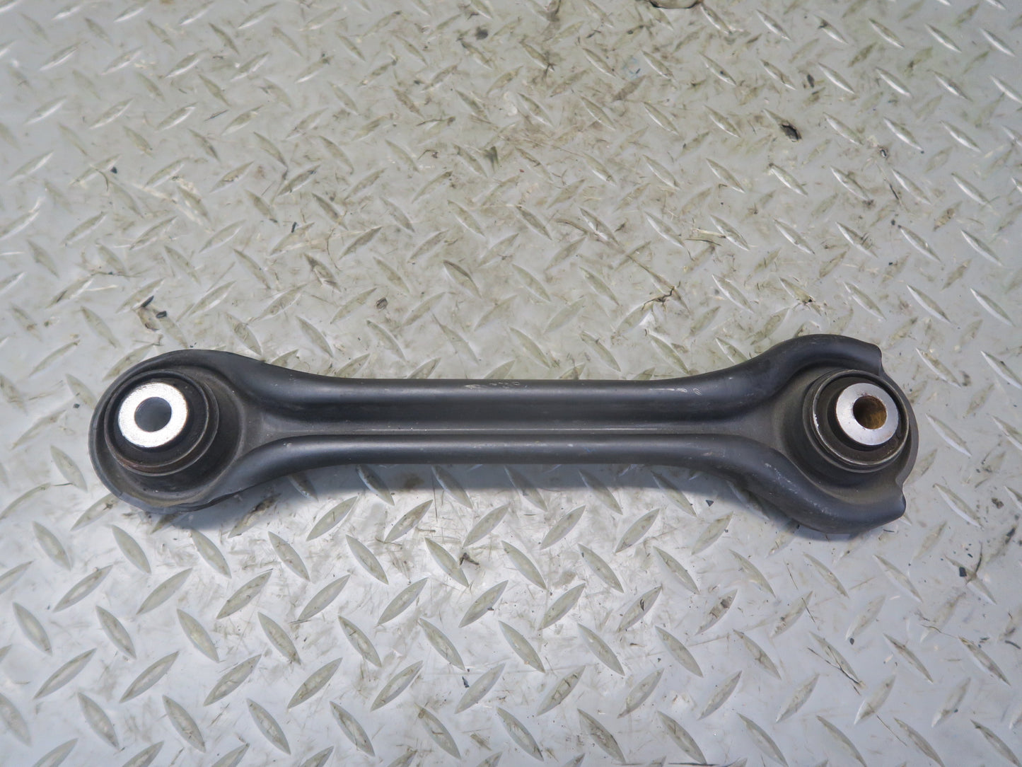 2012-2020 Mercedes R172 SLK SLC RWD Rear Right Side Suspension Control Arm Set