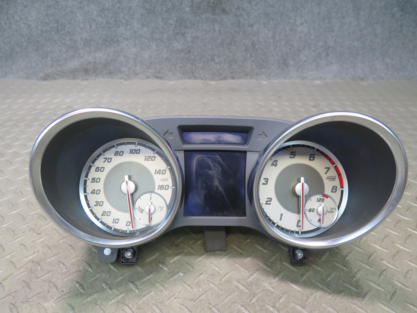 2012-2016 Mercedes R172 SLK Instrument Cluster Speedometer A1729006710