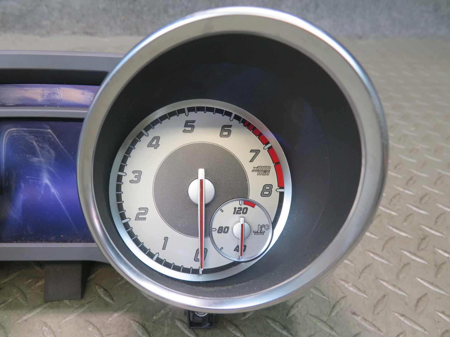2012-2016 Mercedes R172 SLK Instrument Cluster Speedometer A1729006710