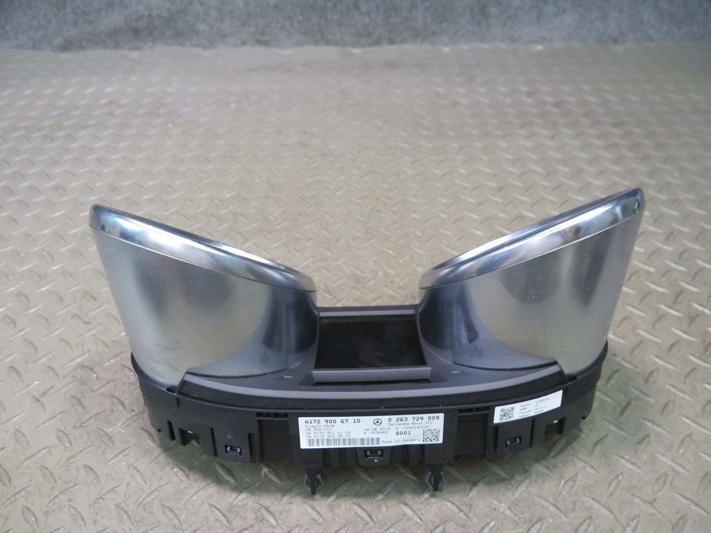 2012-2016 Mercedes R172 SLK Instrument Cluster Speedometer A1729006710