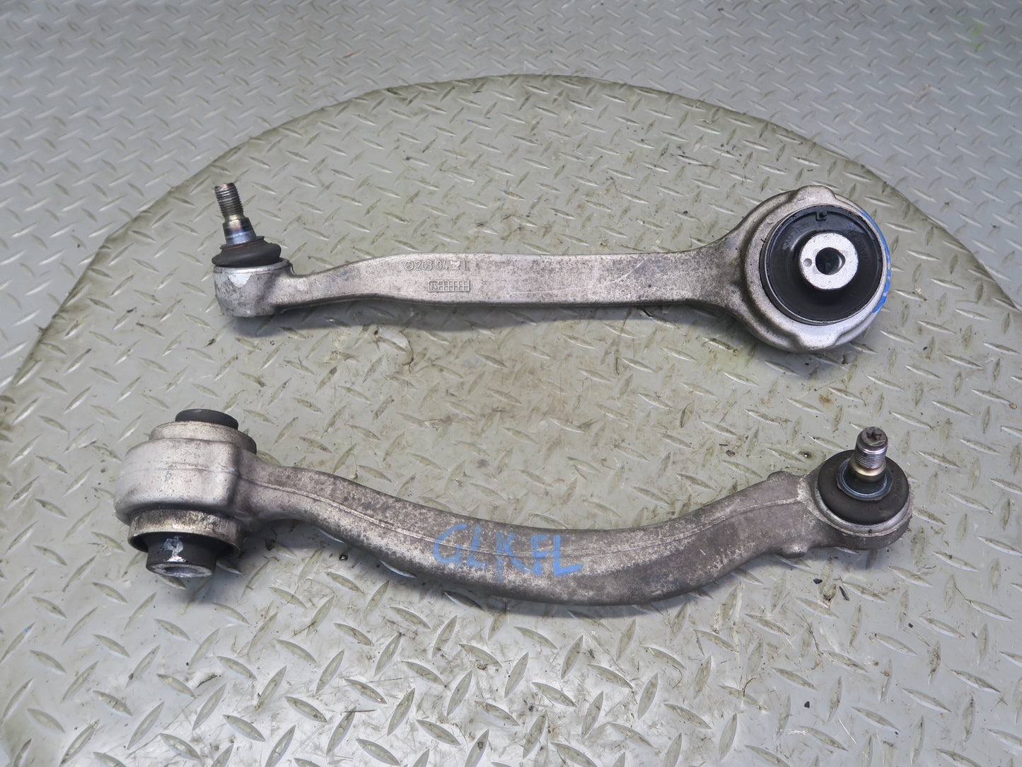 2012-2020 Mercedes R172 SLK SLC RWD Front Left Side Suspension Control Arm Set
