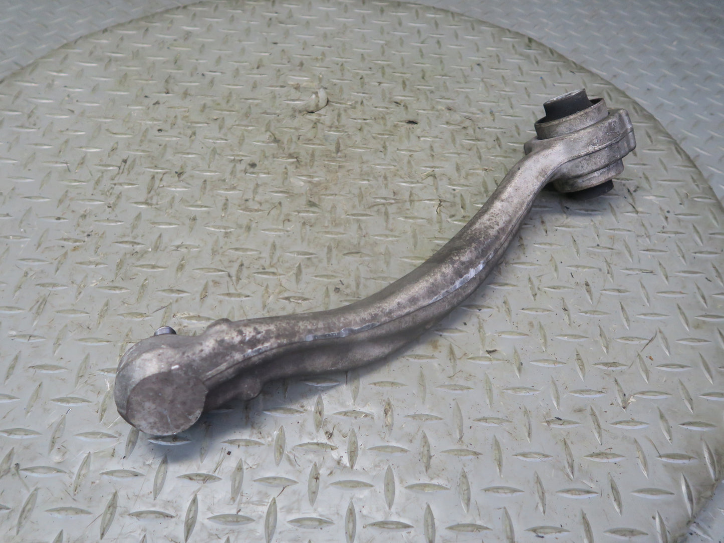 2012-2020 Mercedes R172 SLK SLC RWD Front Left Side Suspension Control Arm Set