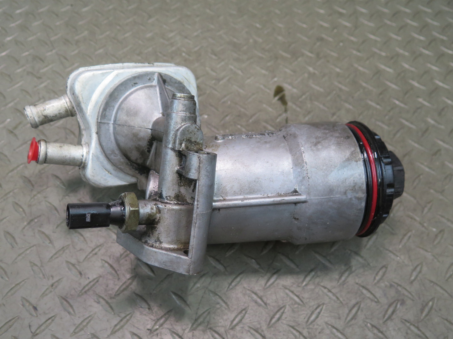01-03 VW Eurovan T4 2.8L AXK Engine Motor Oil Filter Housing 066115403 OEM