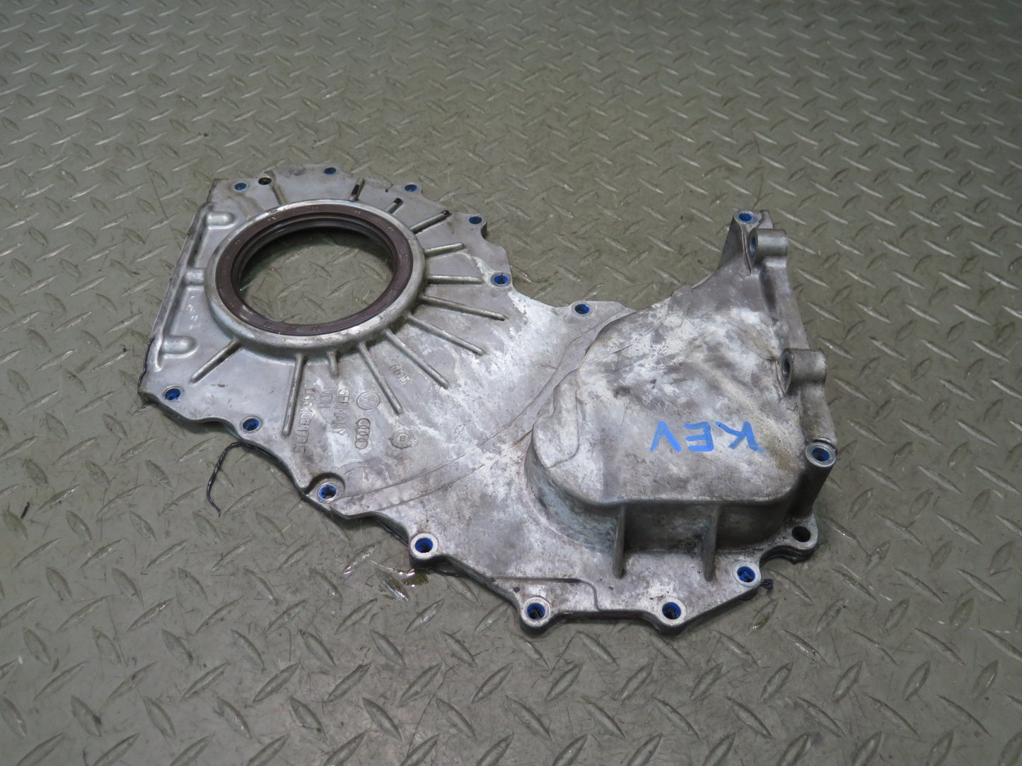 01-03 VW Eurovan T4 2.8L AXK Engine Motor Timing Chain Plate Cover OEM