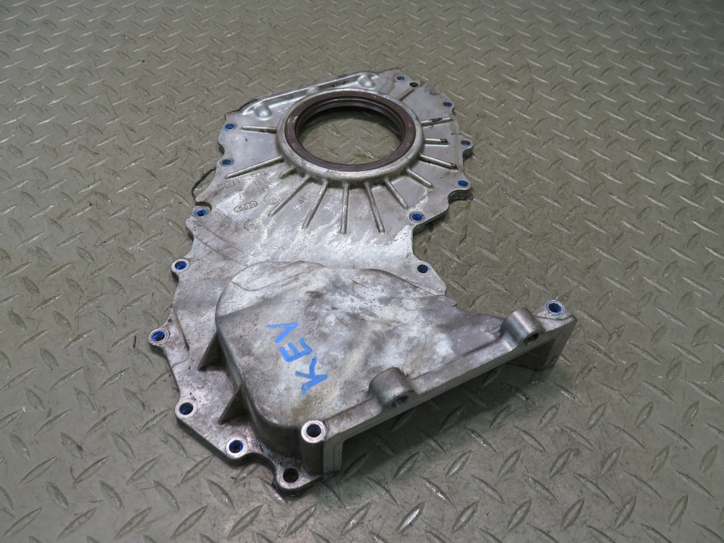 01-03 VW Eurovan T4 2.8L AXK Engine Motor Timing Chain Plate Cover OEM