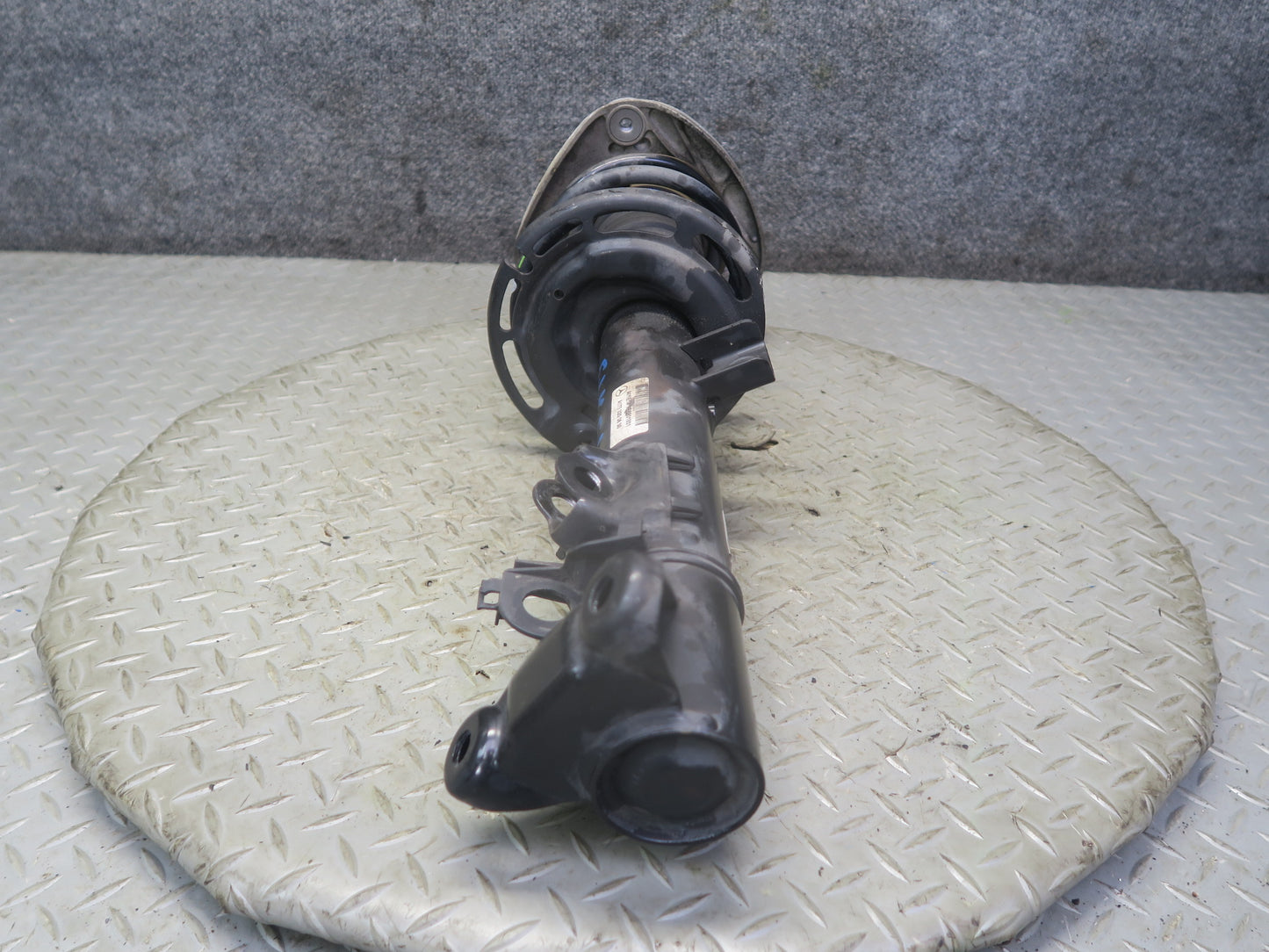 2012-2020 Mercedes R172 SLK SLC Front Left & Right Side Shock Strut Absorber Set