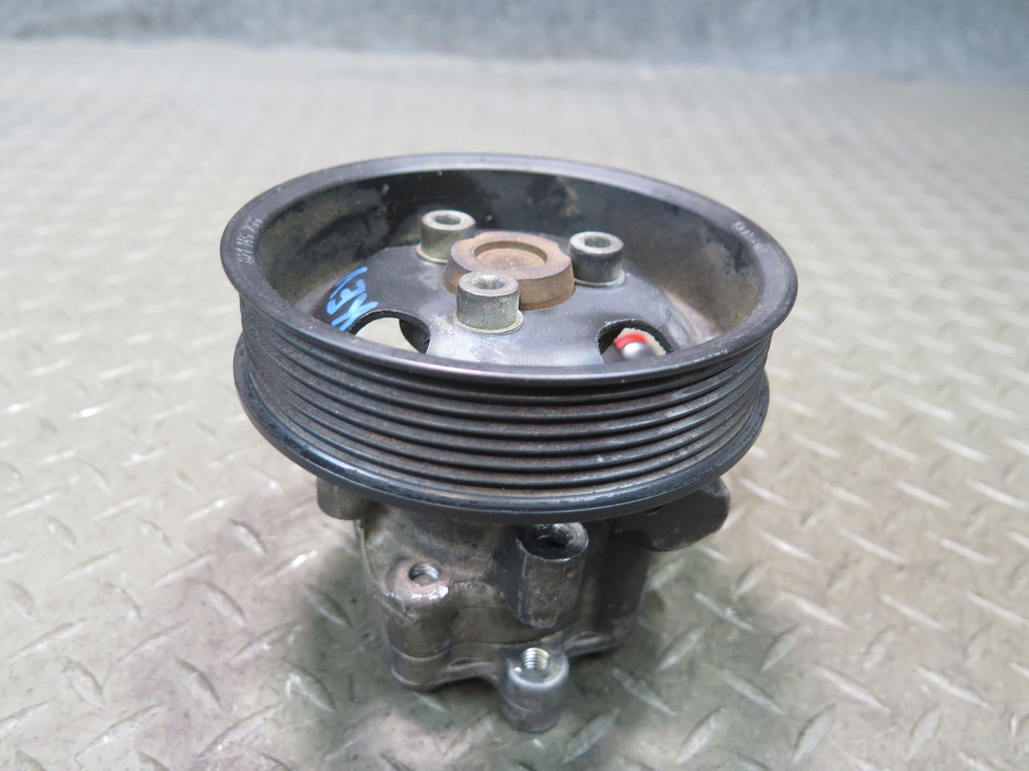 01-03 VW Eurovan T4 2.8L AXK Power Steering Pump w Pulley 136K Miles OEM