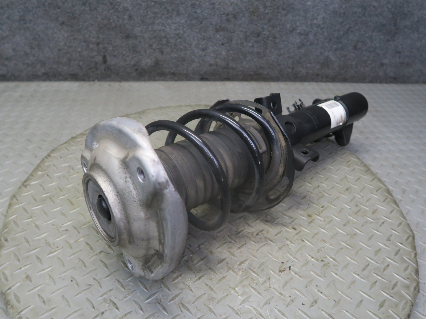2012-2020 Mercedes R172 SLK SLC Front Left & Right Side Shock Strut Absorber Set