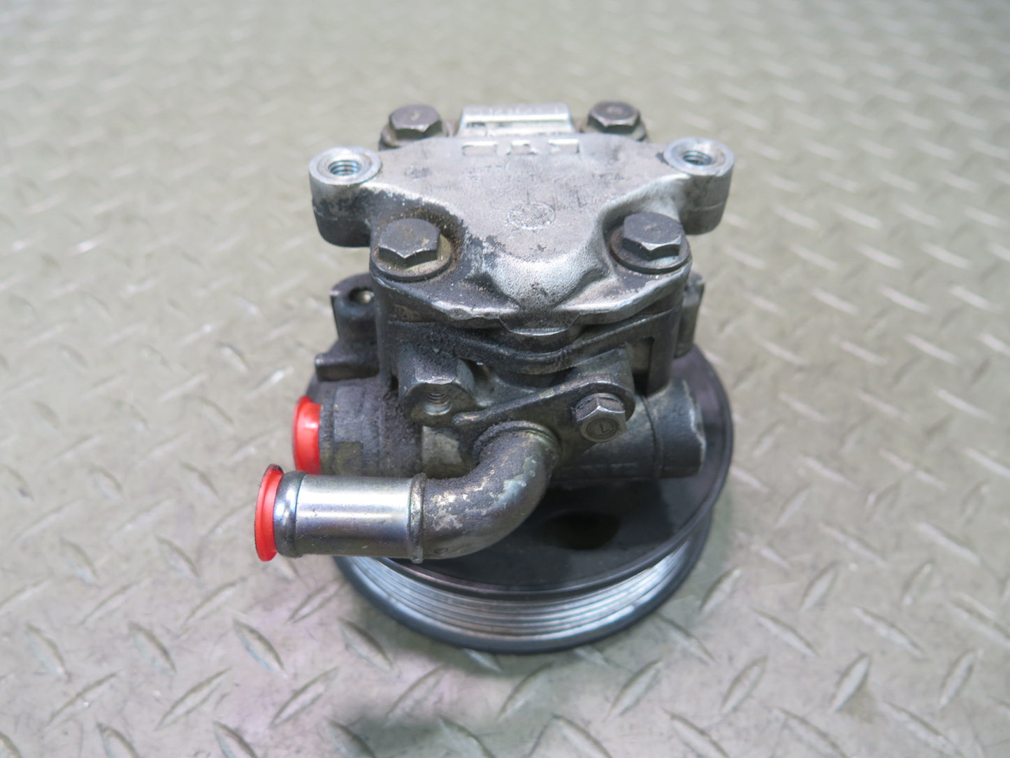 01-03 VW Eurovan T4 2.8L AXK Power Steering Pump w Pulley 136K Miles OEM