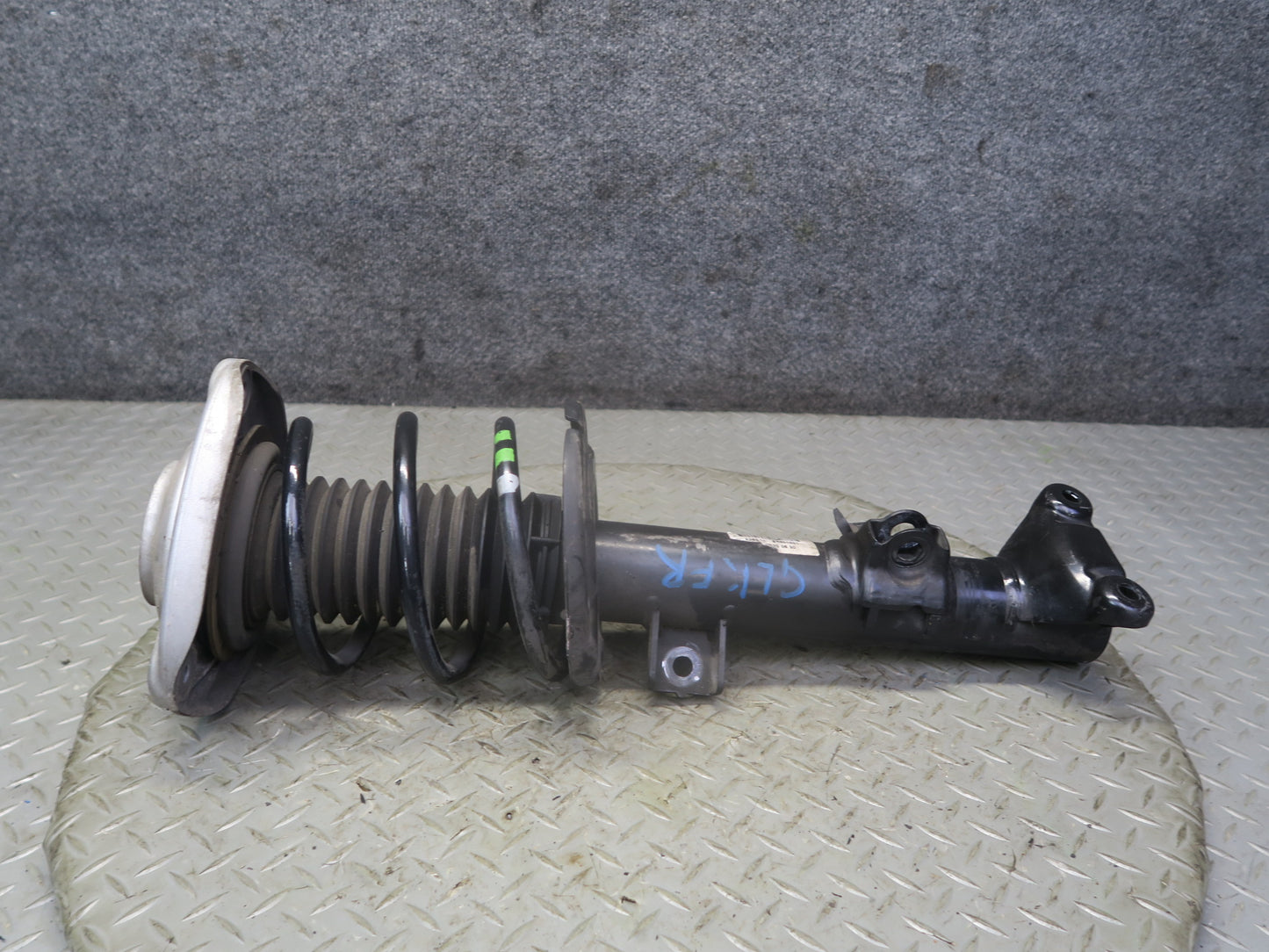 2012-2020 Mercedes R172 SLK SLC Front Left & Right Side Shock Strut Absorber Set