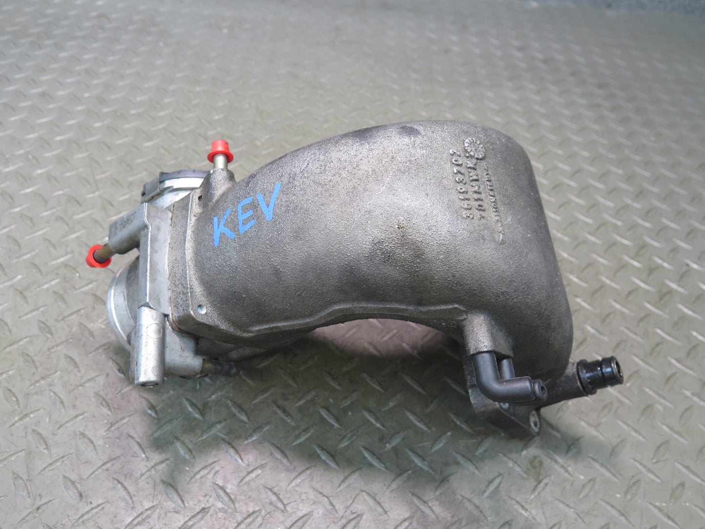 01-03 VW Eurovan T4 2.8L AXK Lower Intake Manifold Pipe 36193702 OEM