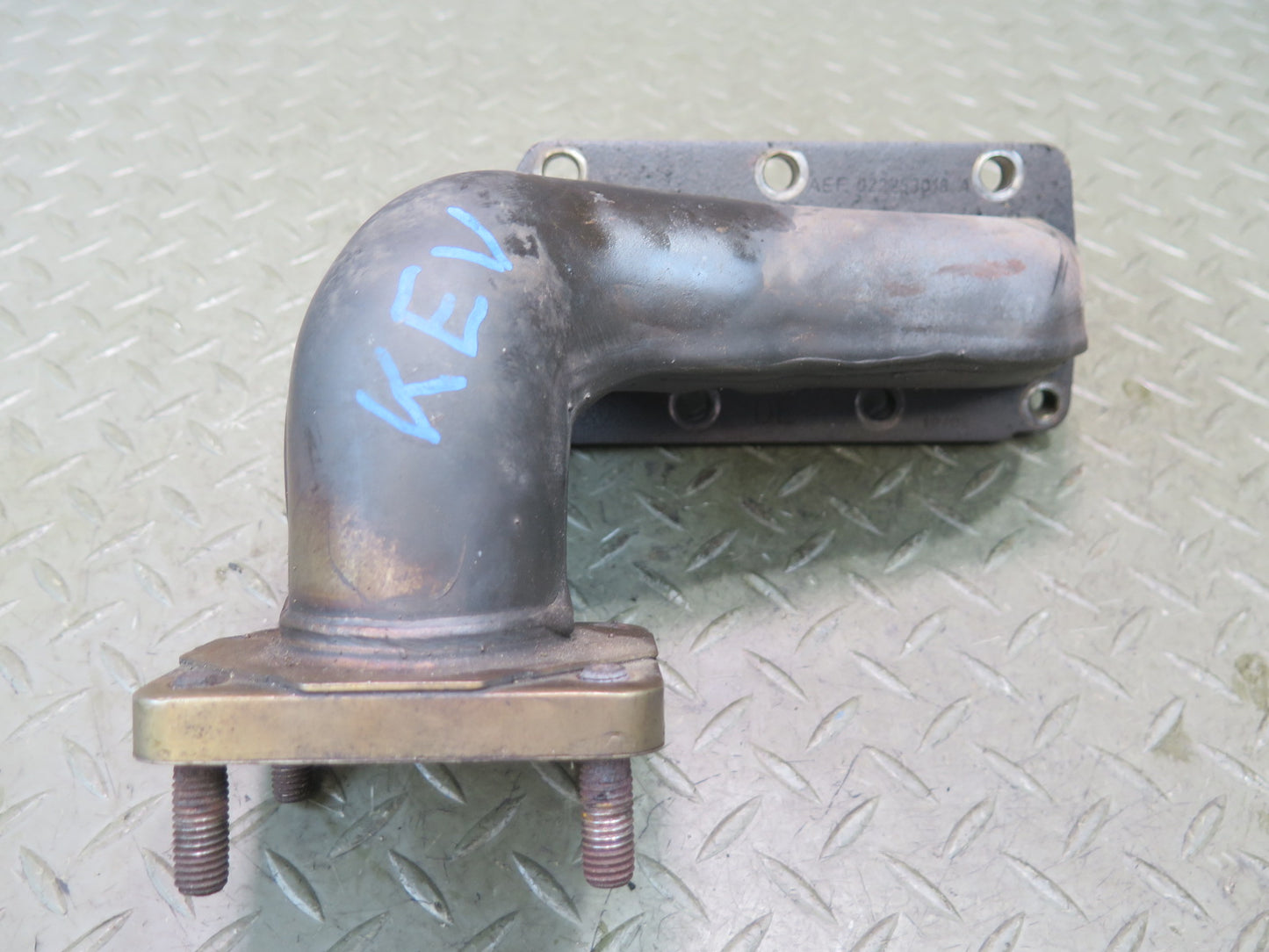 01-03 VW Eurovan T4 2.8L AXK Set of 2 Engine Exhaust Manifold OEM