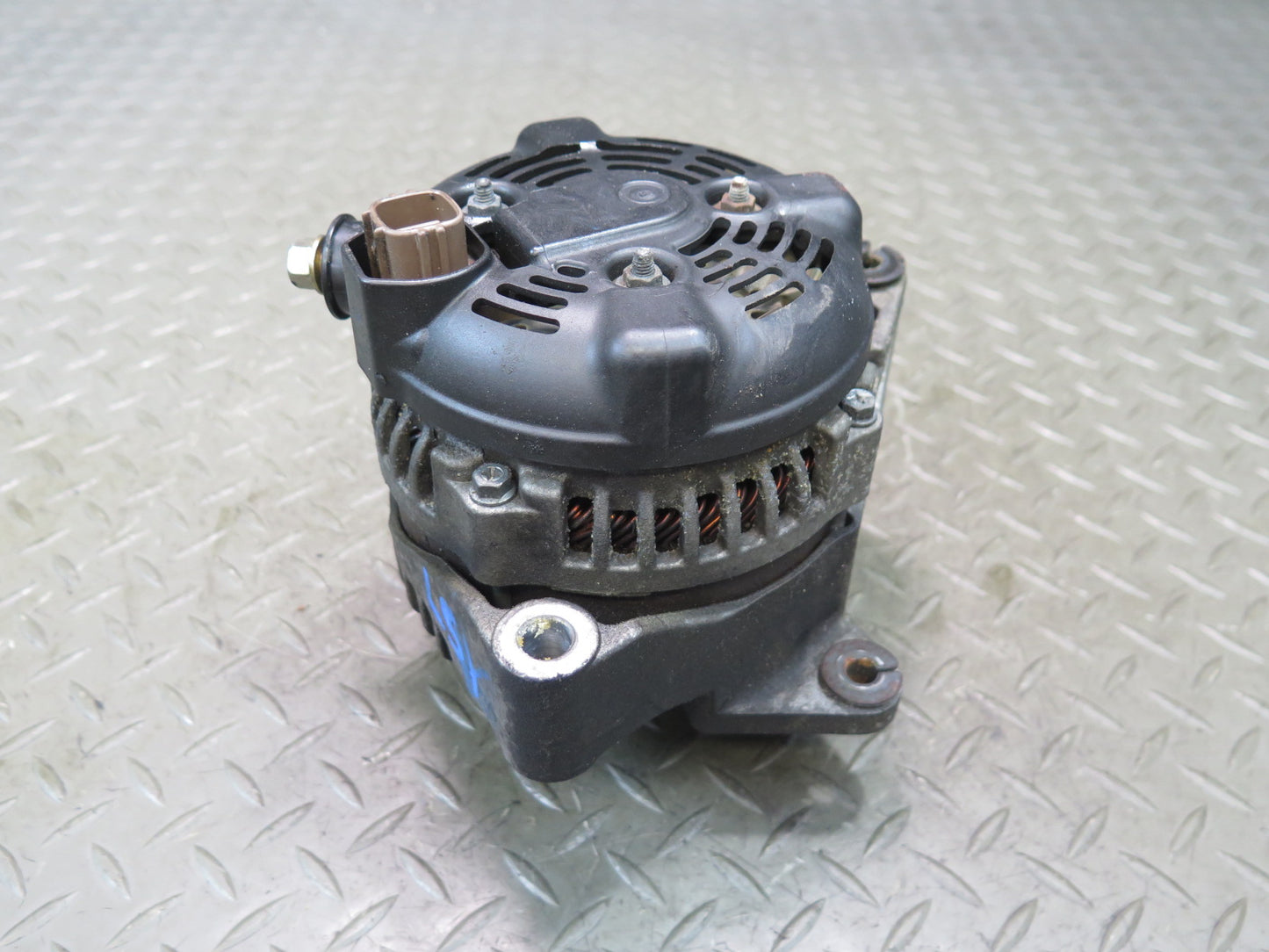 04-06 Lexus LS430 UCF30L 3UZFE Engine Alternator Generator 27060-50340 OEM