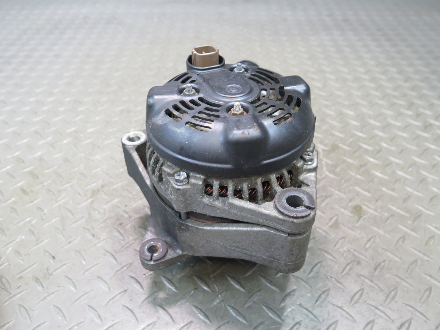 04-06 Lexus LS430 UCF30L 3UZFE Engine Alternator Generator 27060-50340 OEM