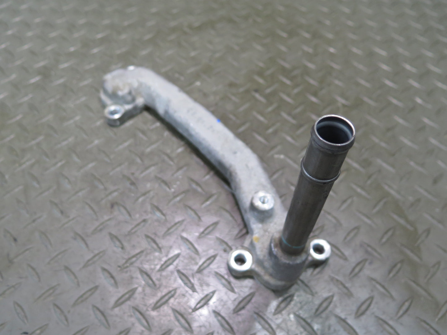 01-06 Lexus LS430 UCF30L 3UZFE Engine Motor Coolant Water Bypass Joint Pipe OEM