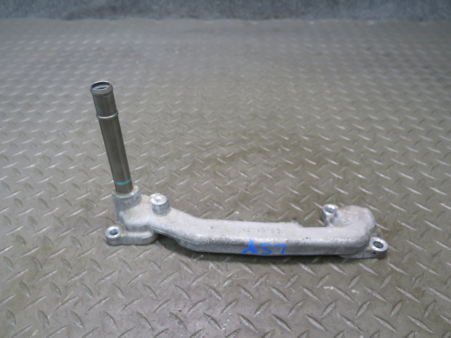 01-06 Lexus LS430 UCF30L 3UZFE Engine Motor Coolant Water Bypass Joint Pipe OEM