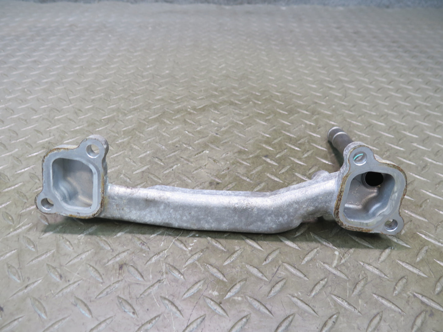 01-06 Lexus LS430 UCF30L 3UZFE Engine Motor Coolant Water Bypass Joint Pipe OEM