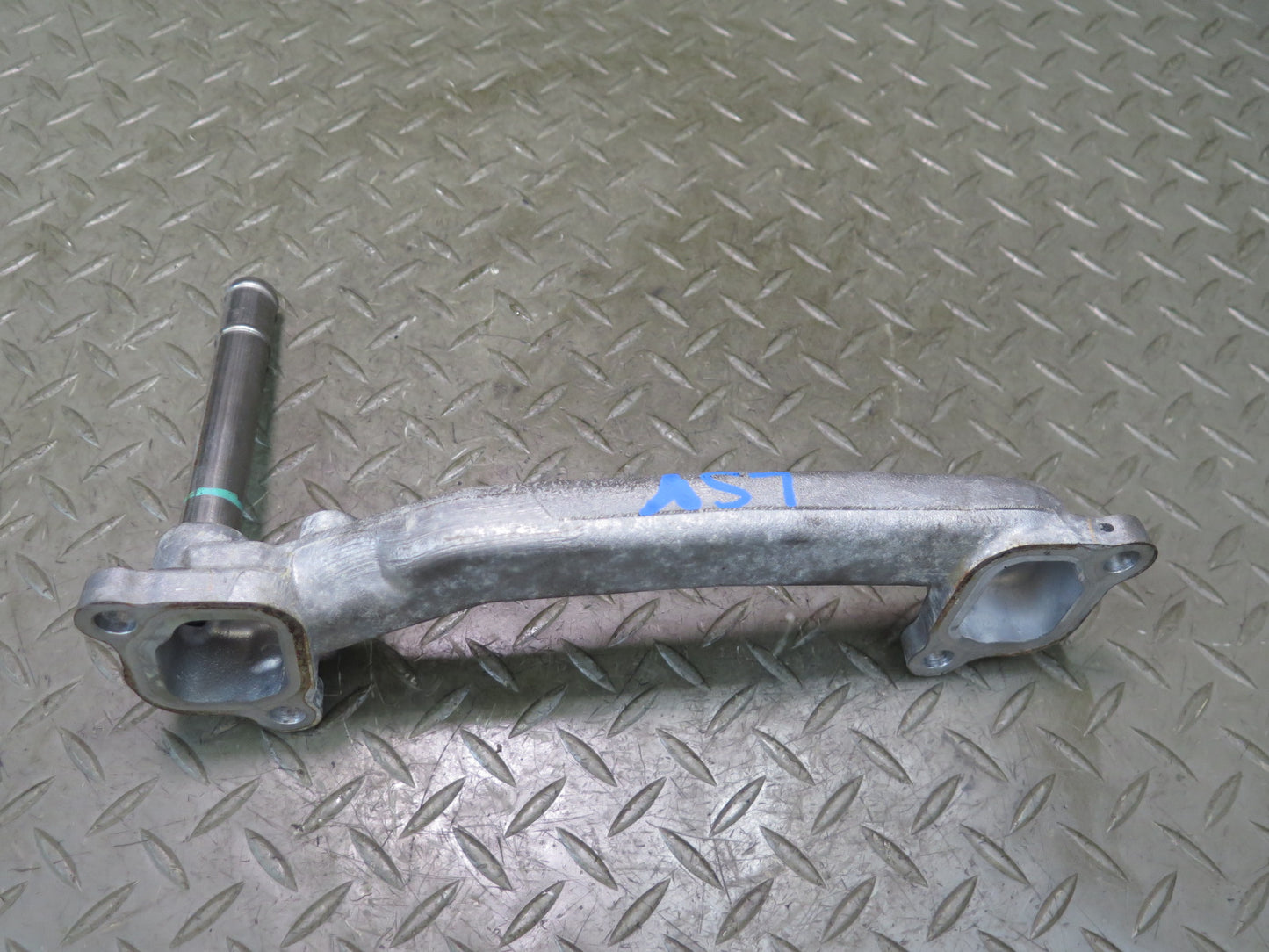 01-06 Lexus LS430 UCF30L 3UZFE Engine Motor Coolant Water Bypass Joint Pipe OEM