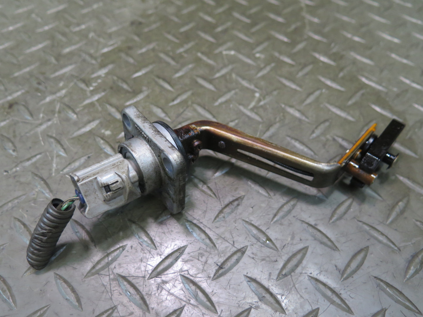 01-06 Lexus LS430 UCF30L 3UZFE Engine Motor Oil Level Sensor OEM