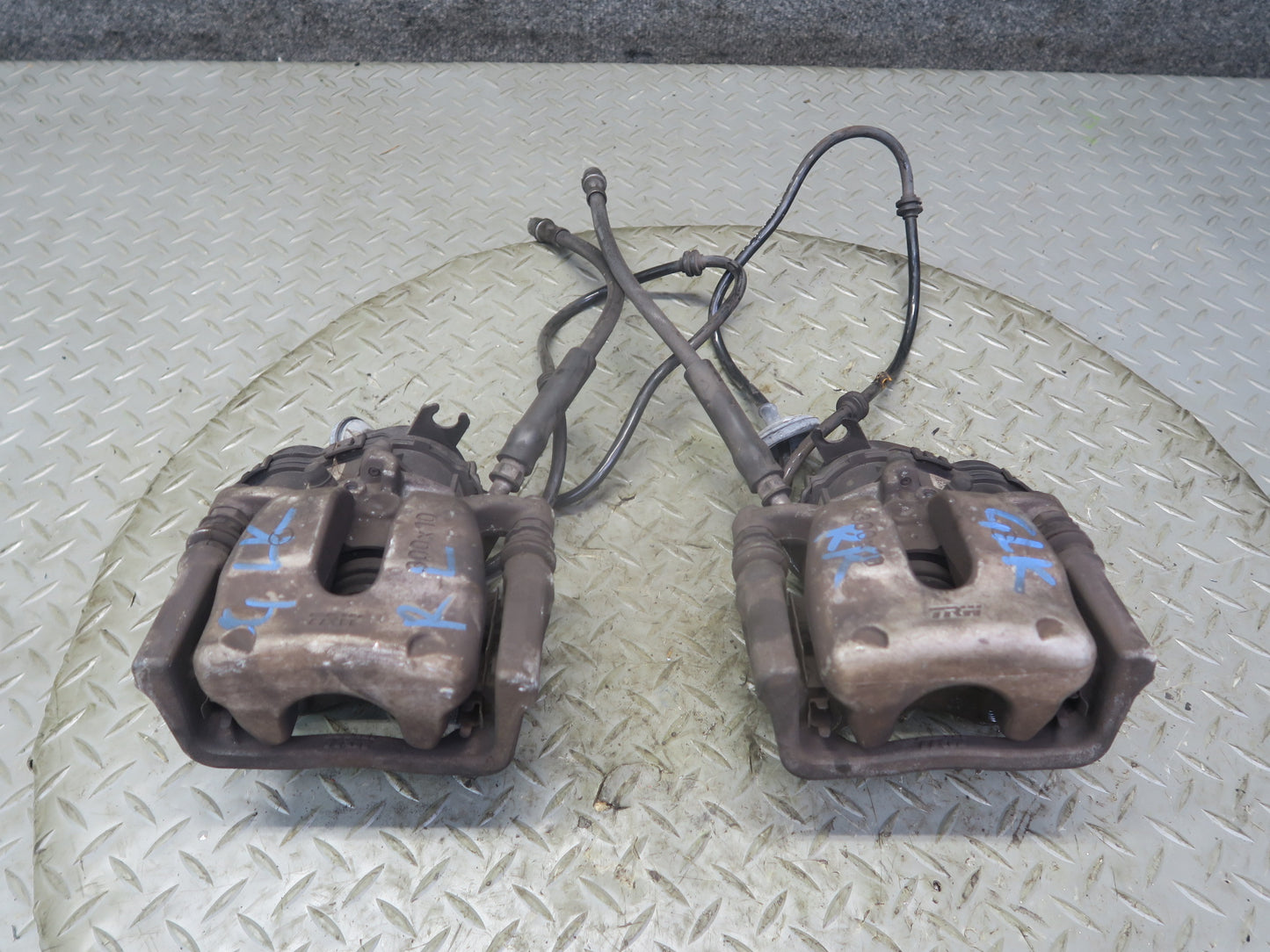 2012-2020 Mercedes R172 SLK SLC RWD Rear Left & Right Side Brake Caliper Set