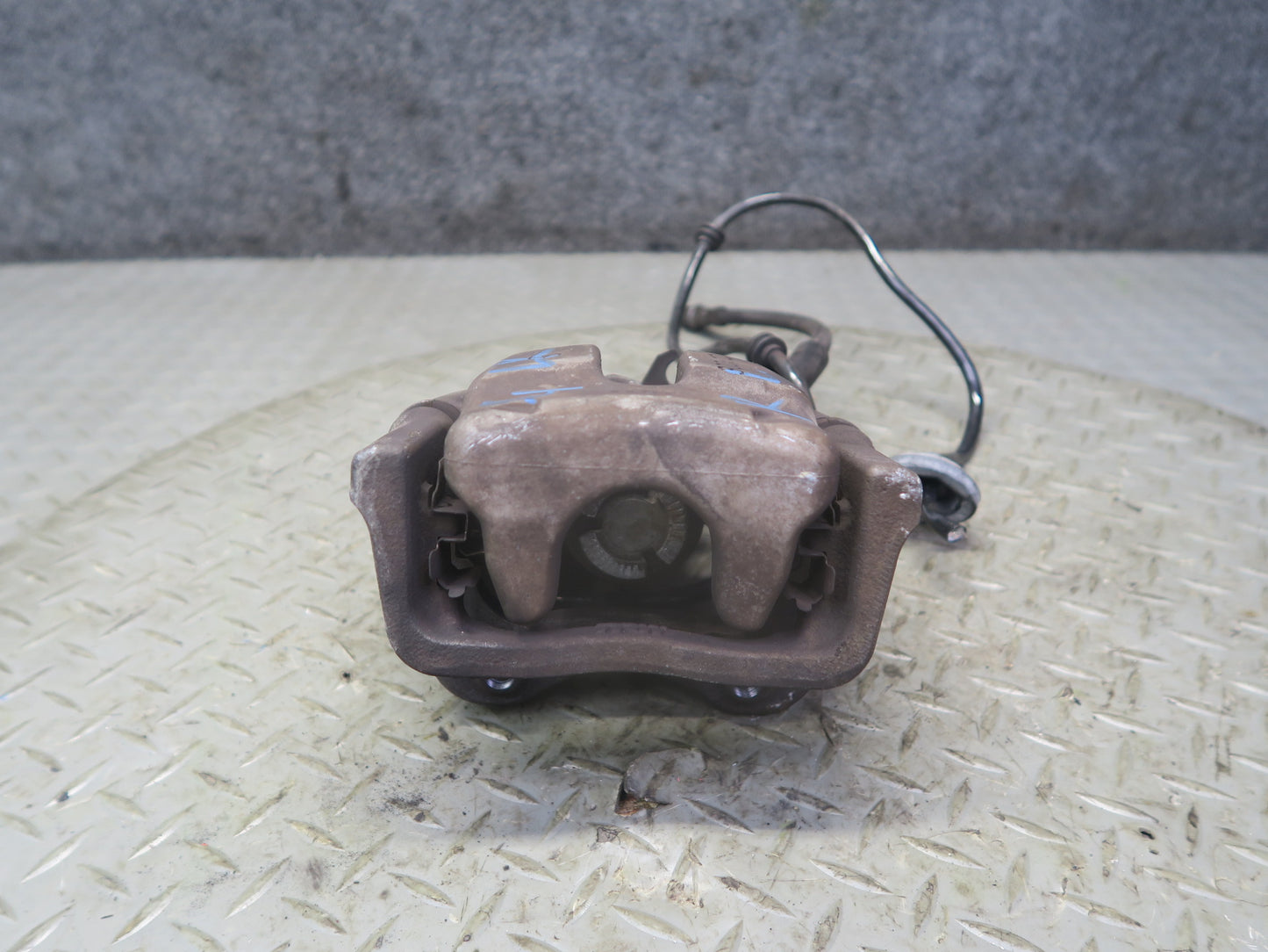 2012-2020 Mercedes R172 SLK SLC RWD Rear Left & Right Side Brake Caliper Set