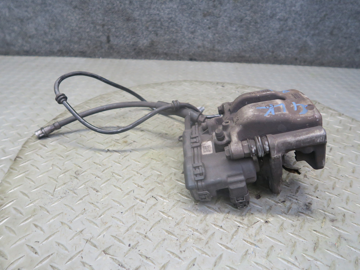 2012-2020 Mercedes R172 SLK SLC RWD Rear Left & Right Side Brake Caliper Set