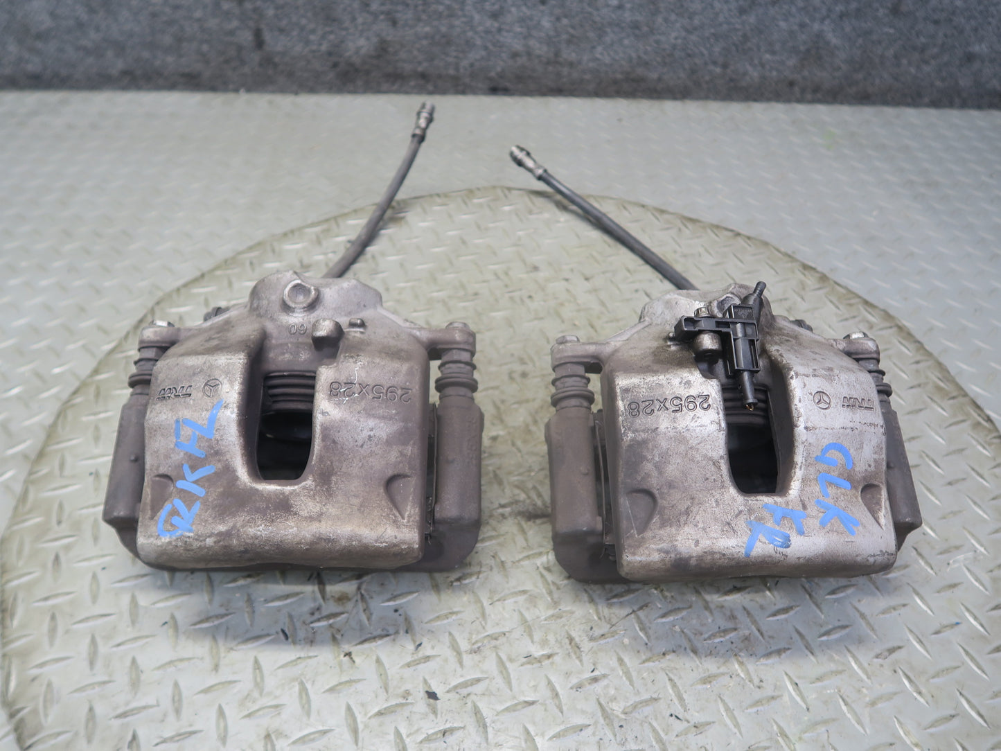 2012-2020 Mercedes R172 SLK SLC RWD Front Left & Right Side Brake Caliper Set