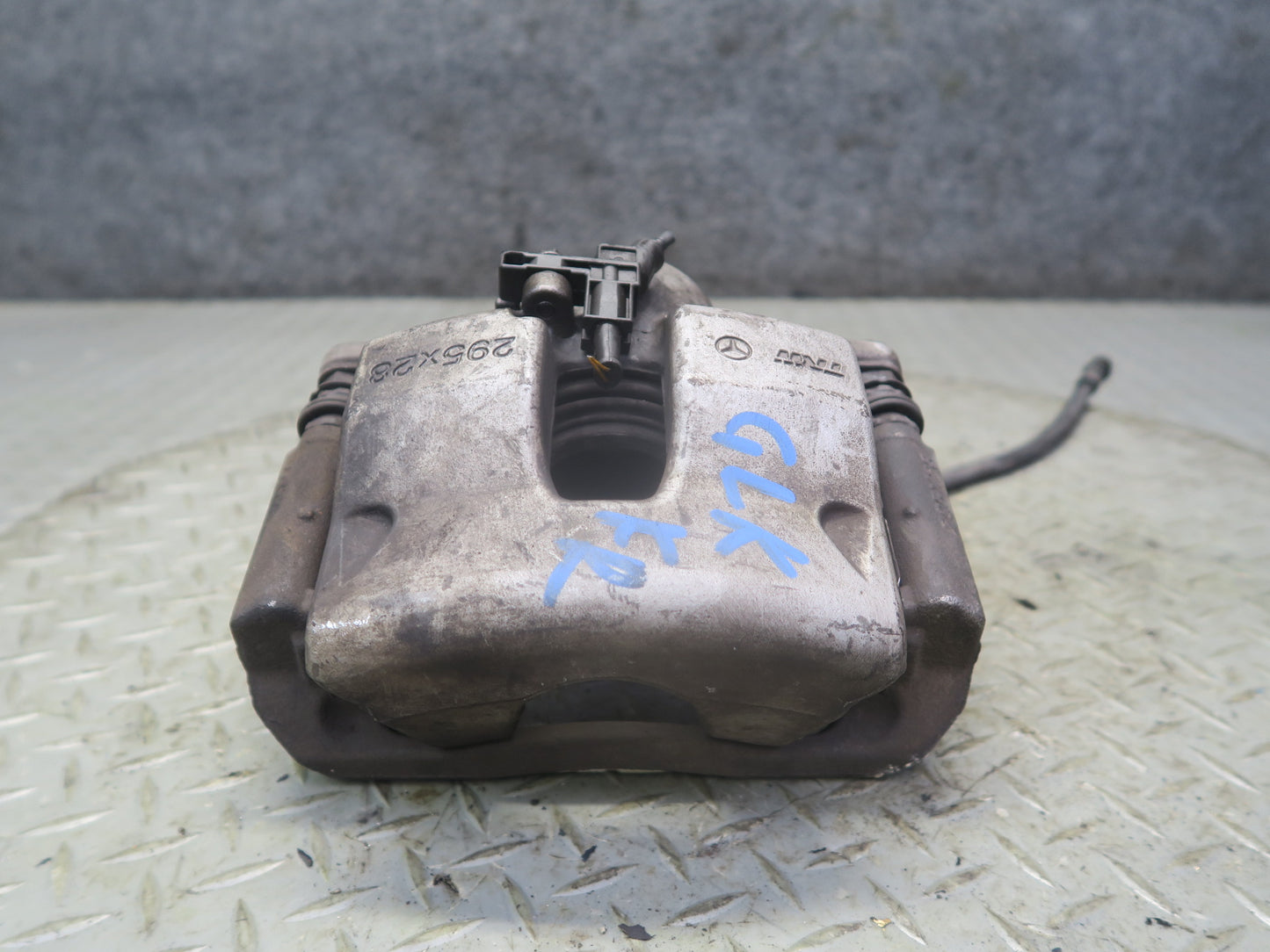 2012-2020 Mercedes R172 SLK SLC RWD Front Left & Right Side Brake Caliper Set