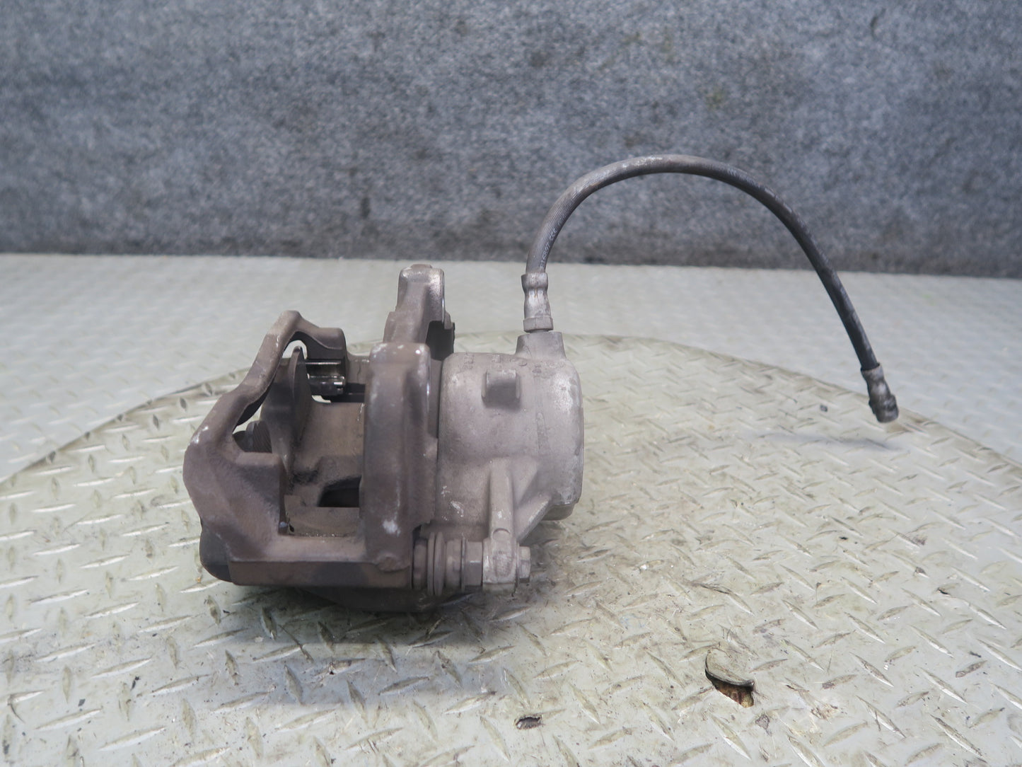 2012-2020 Mercedes R172 SLK SLC RWD Front Left & Right Side Brake Caliper Set