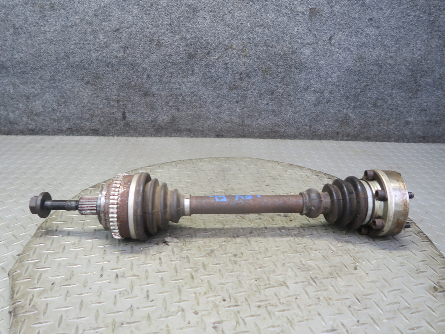 97-00 VW Eurovan T4 2.8L A/T Front Left Suspension Axle Shaft 91K Miles OEM