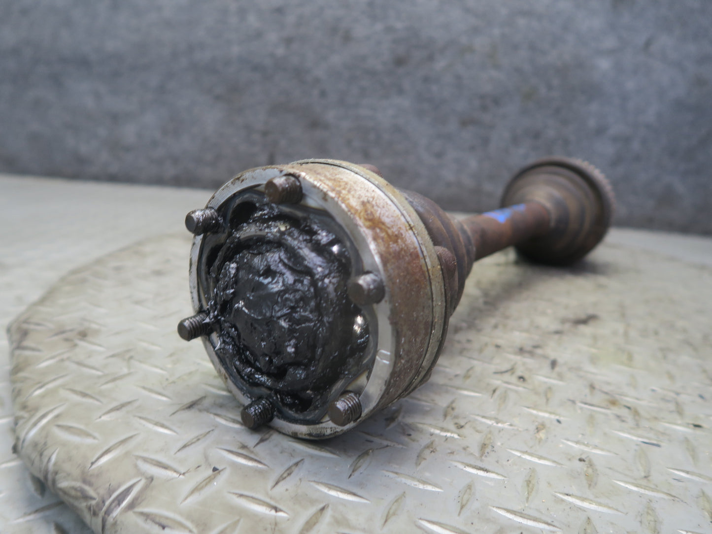 97-00 VW Eurovan T4 2.8L A/T Front Left Suspension Axle Shaft 91K Miles OEM