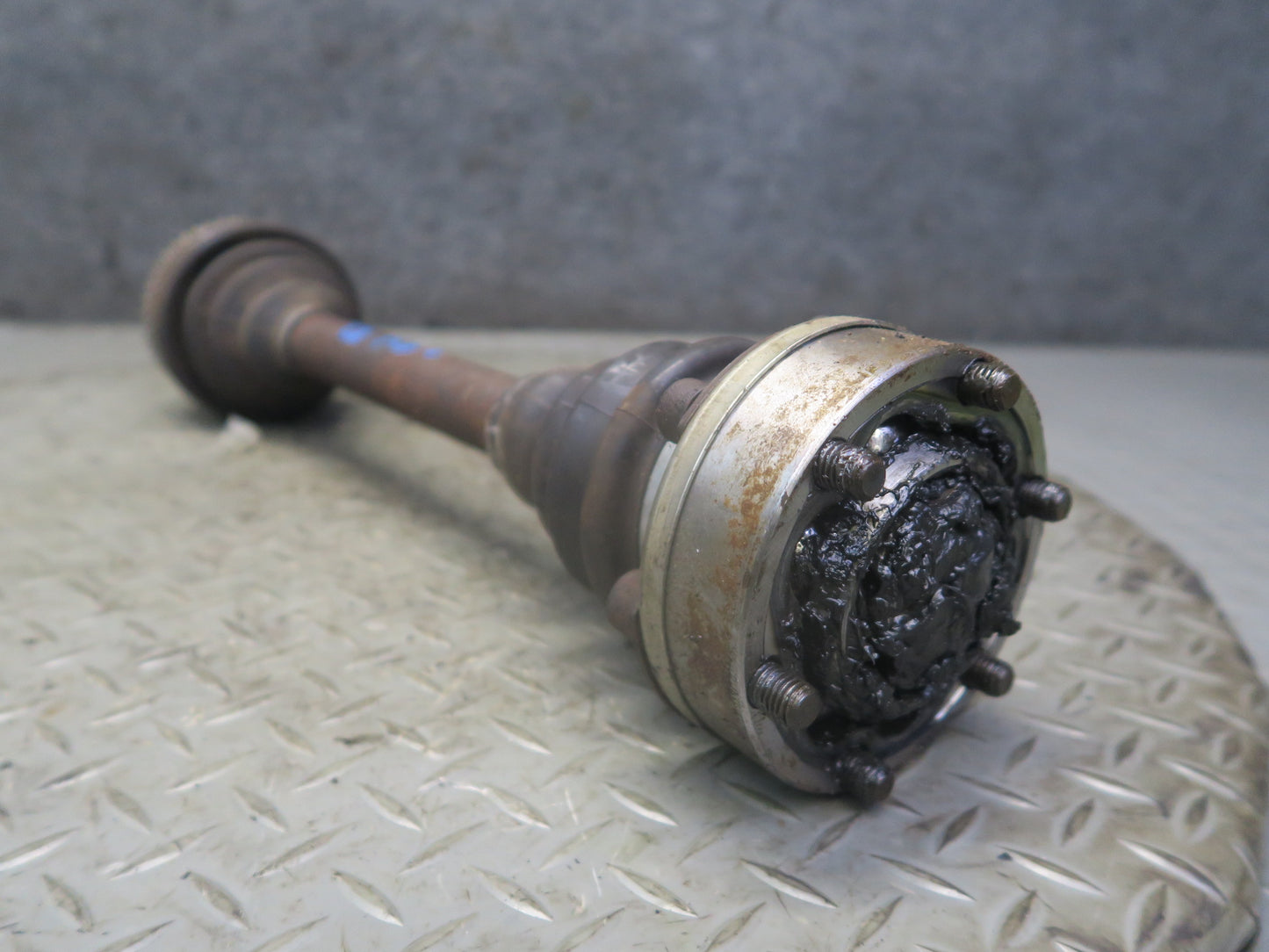 97-00 VW Eurovan T4 2.8L A/T Front Left Suspension Axle Shaft 91K Miles OEM
