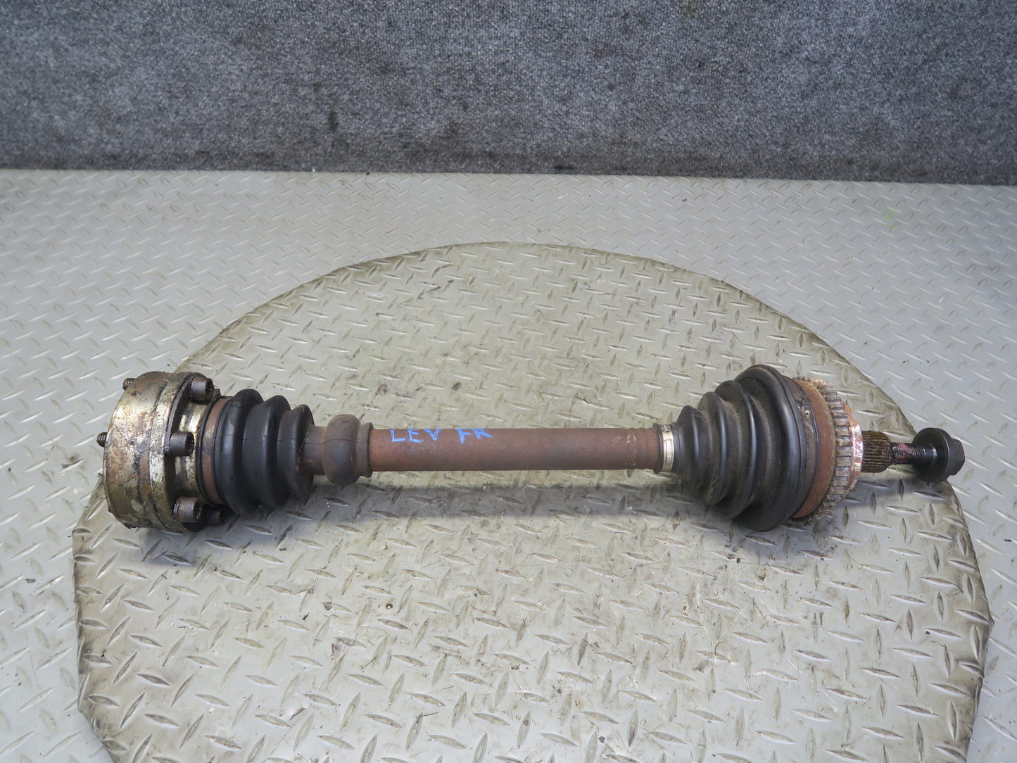 97-00 VW Eurovan T4 2.8L A/T Front Right Suspension Axle Shaft 91K Miles OEM