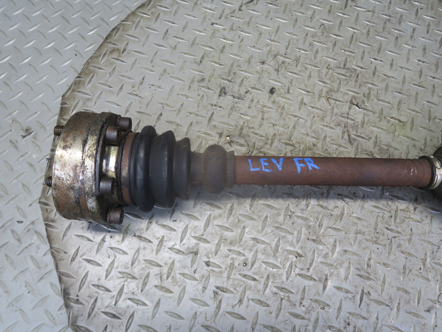 97-00 VW Eurovan T4 2.8L A/T Front Right Suspension Axle Shaft 91K Miles OEM