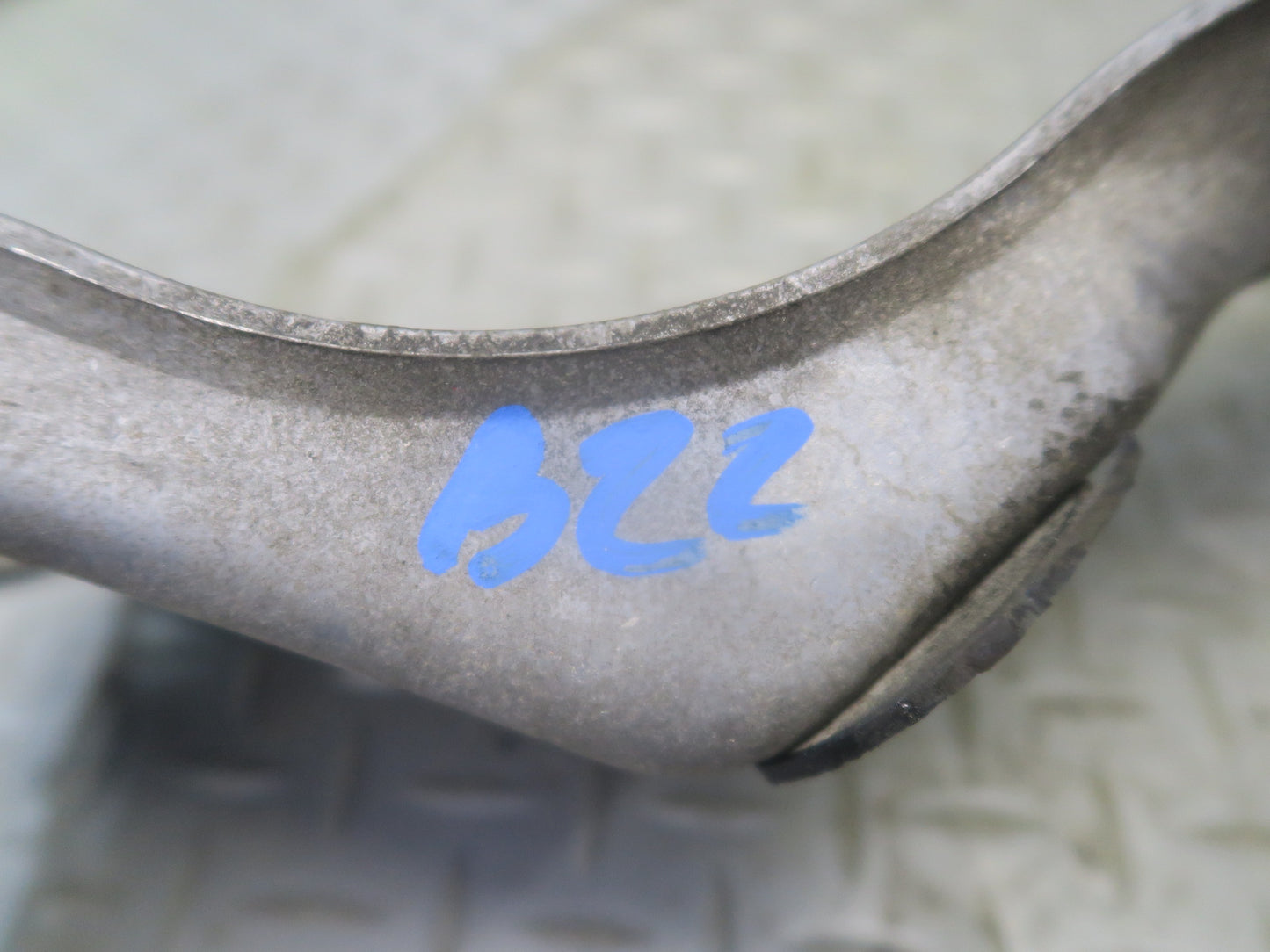 96-02 BMW E36/7 Z3 M/T Manual Transmission Crossmember Mount 1136498 OEM
