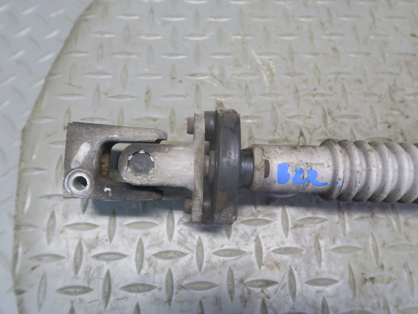 96-02 BMW E36/7 Z3 Steering Column Lower U Joint Linkage Shaft 57K Miles OEM