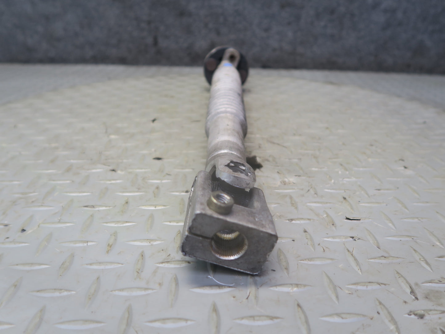 96-02 BMW E36/7 Z3 Steering Column Lower U Joint Linkage Shaft 57K Miles OEM