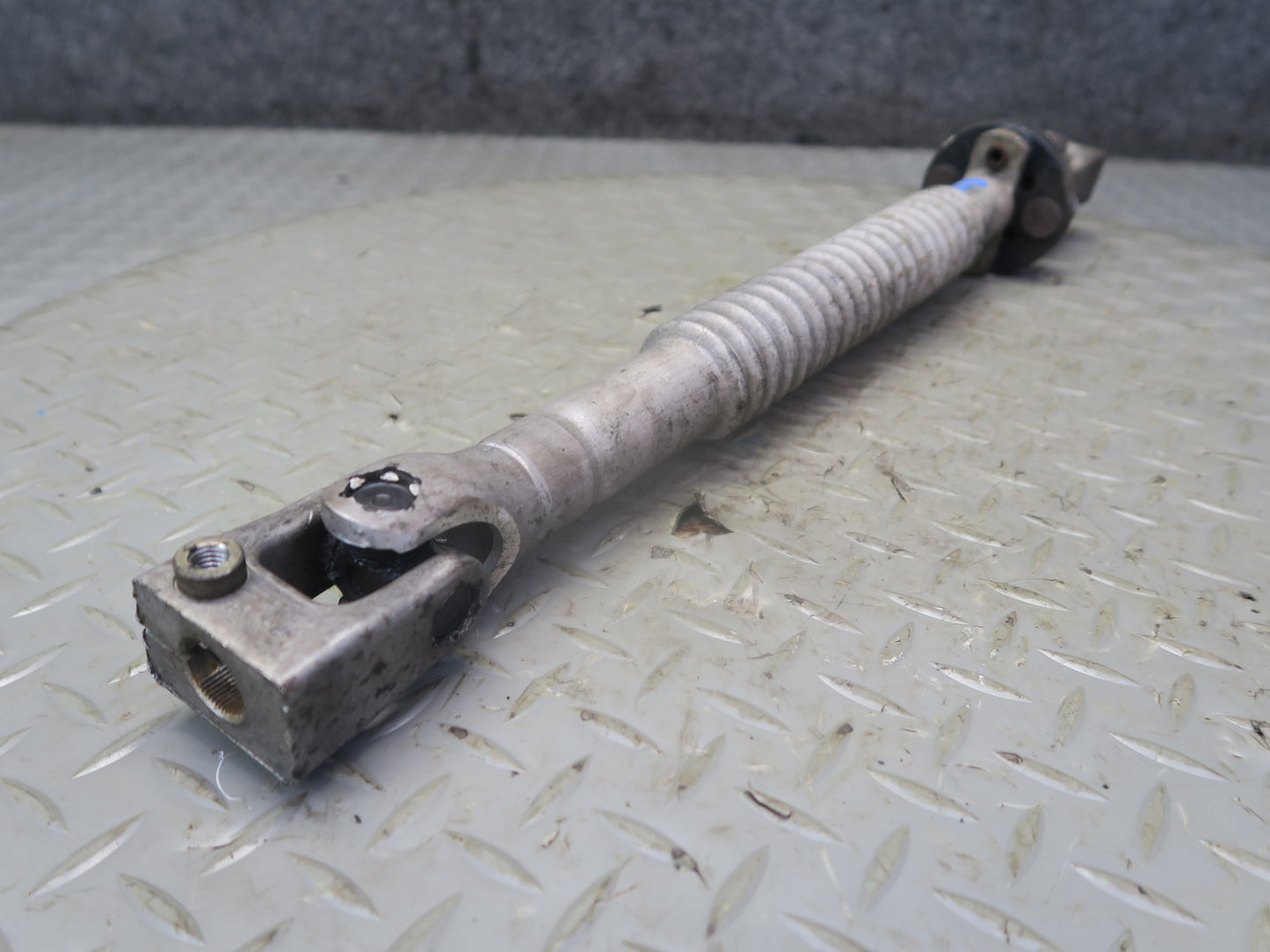 96-02 BMW E36/7 Z3 Steering Column Lower U Joint Linkage Shaft 57K Miles OEM