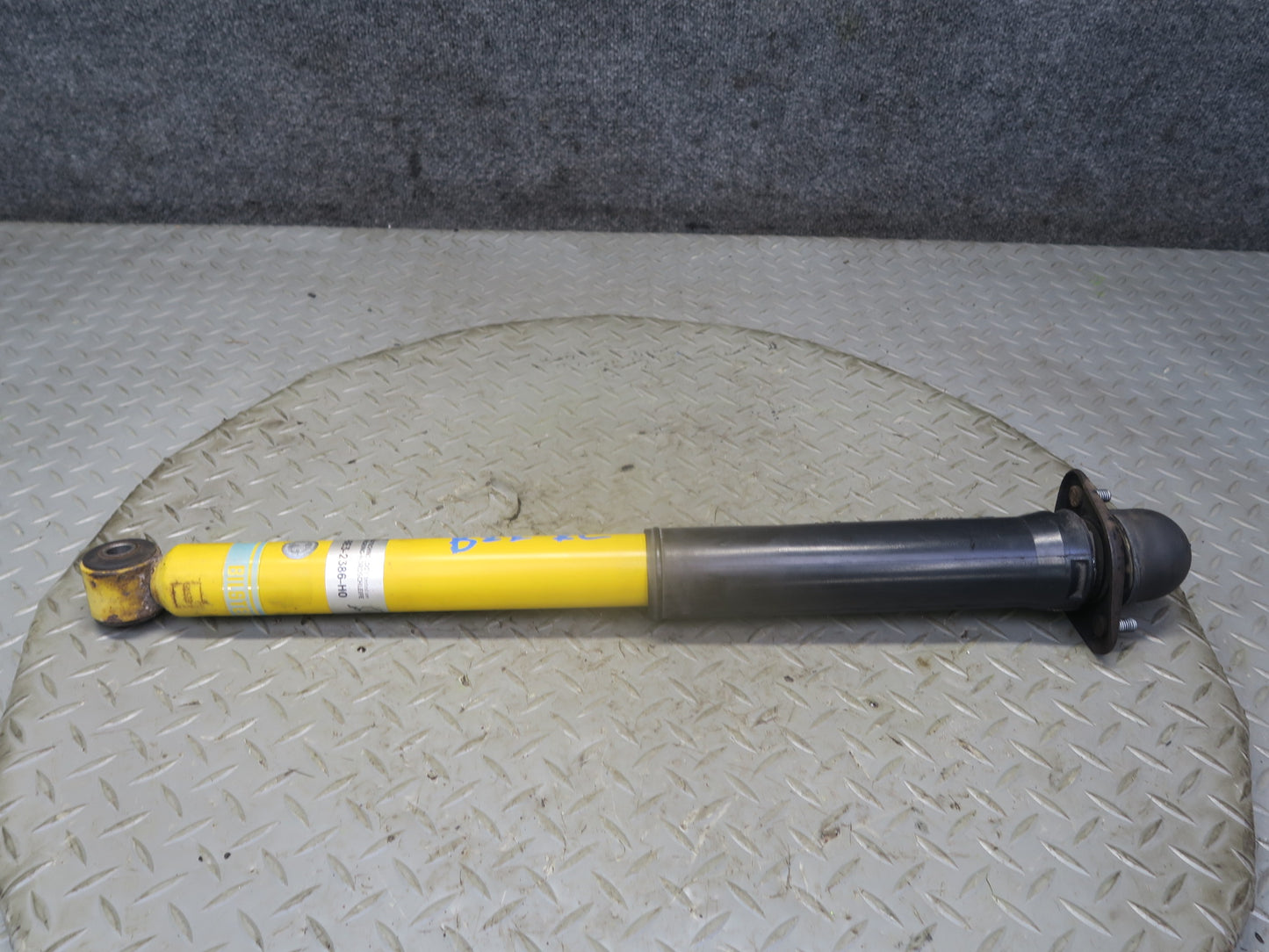 01-02 BMW E36/7 Z3 M54 Roadster Set of 2 Rear Strut Shock Absorber Bilstein