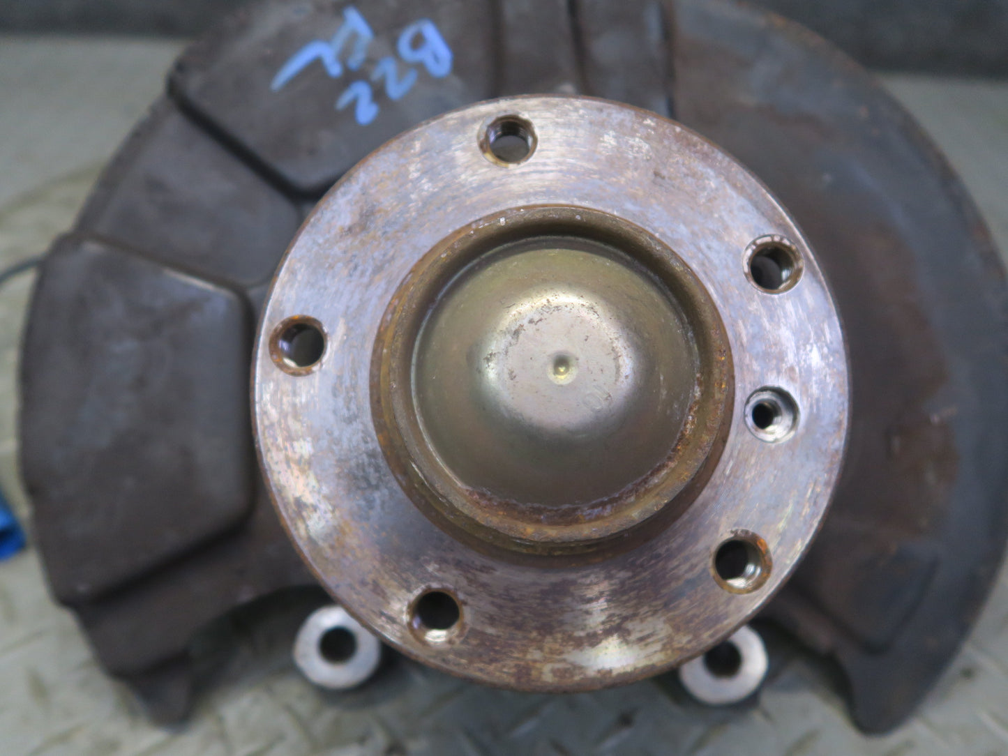 01-02 BMW E36/7 Z3 3.0L M54 Roadster Front Left Spindle Knuckle Wheel Hub OEM